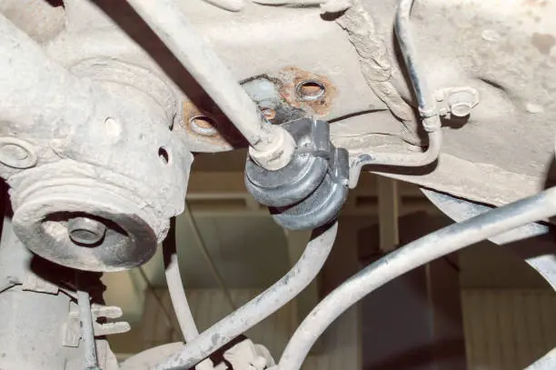 Sway Bar Bushing Sintomak eta Diagnostikoa 2025 - Ez utzi zarata txikiak arazo handi bihurtzen